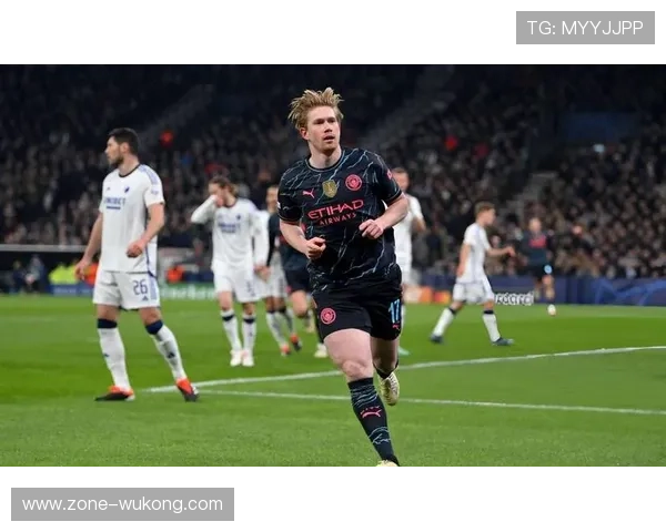 兰帕德与杰拉德在中场推进中出现分散结构差异