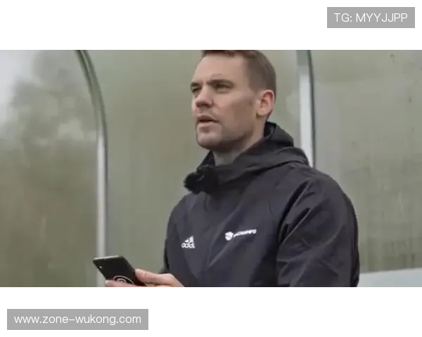 从德甲新星到拜仁门神：诺伊尔的生涯跃迁