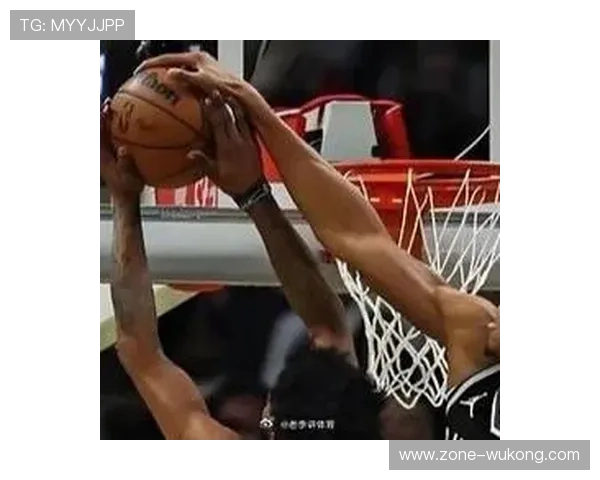 扬尼斯篮下强攻效率领先字母哥挡拆制造错位拉开防守空间